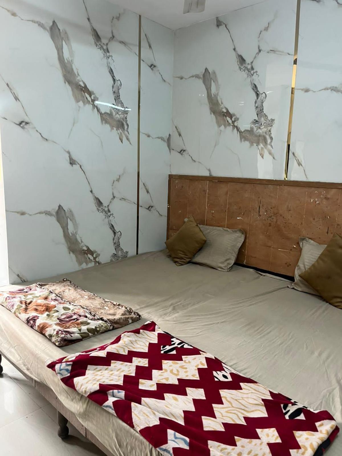 אמריצר Arora Guest House מראה חיצוני תמונה