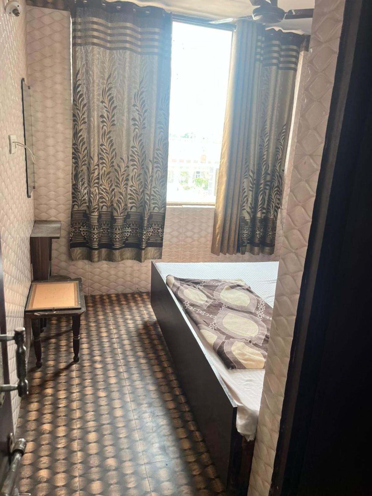 אמריצר Arora Guest House מראה חיצוני תמונה