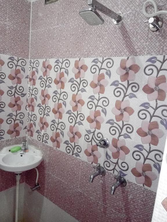 אמריצר Arora Guest House מראה חיצוני תמונה
